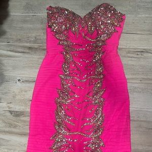 ..just breathtaking. I bought it from someone here but never wore it myself.